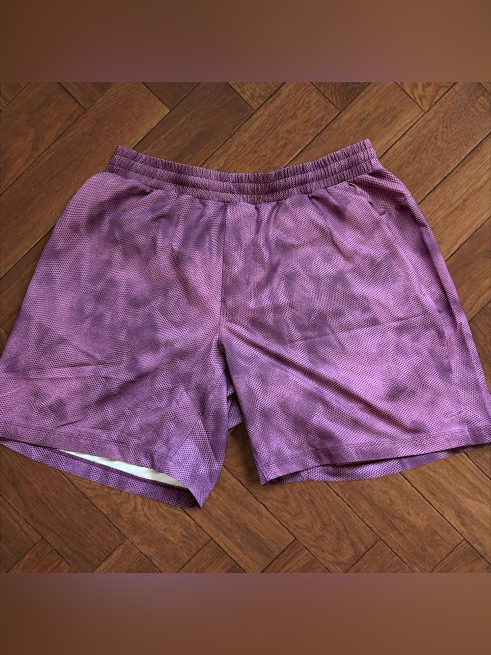 Lululemon Men's Medium 32” Purple Mesh Athletic Gym Workout Running Shorts